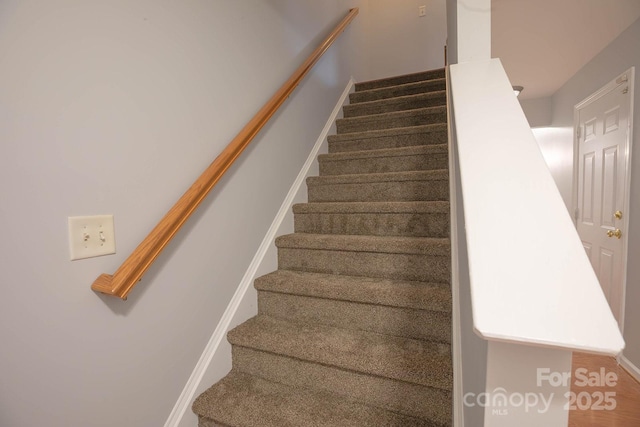 10011 Treeside Ln, Matthews, NC 28105 - view of stairs