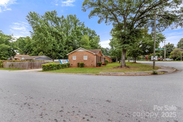 2121 Milton Rd, Charlotte, NC 28215 - photo 3