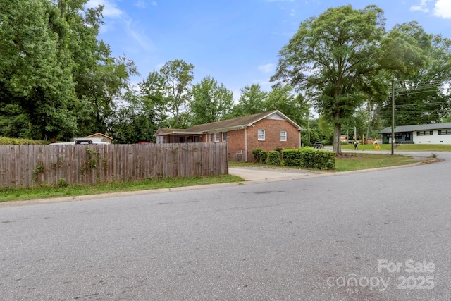 2121 Milton Rd, Charlotte, NC 28215 - photo 4