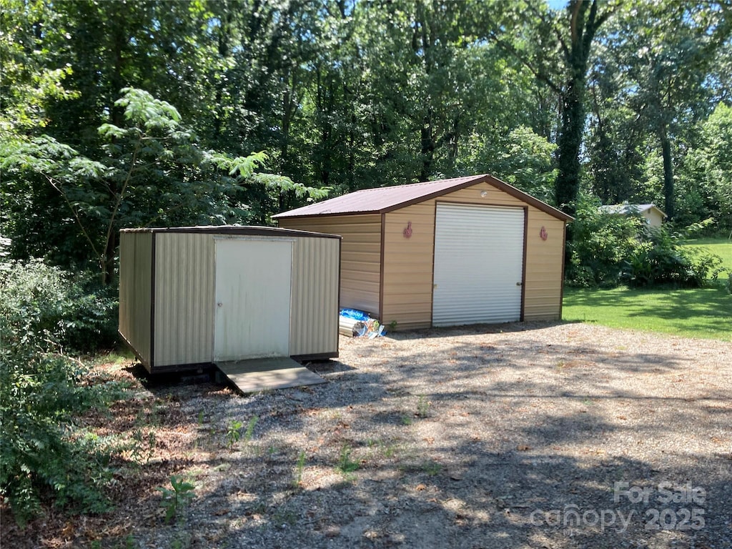 663-A Bishs Way, Lincolnton, NC 28092 - photo 2