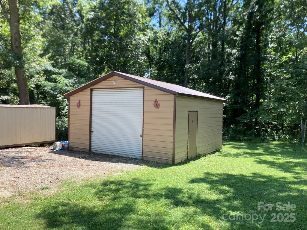 663-A Bishs Way, Lincolnton, NC 28092 - photo 3