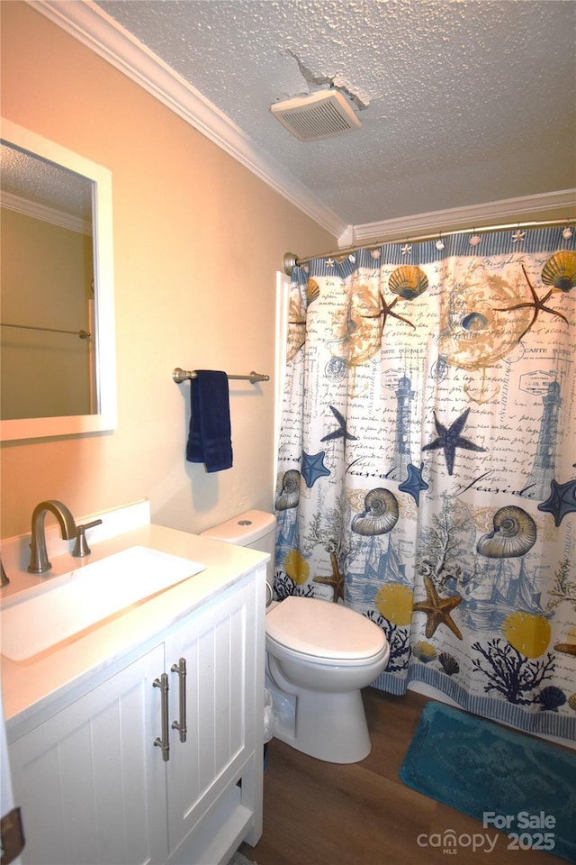 6264 Burnhurst Ln, Denver, NC 28037 - full bath featuring wood finished floors, vanity, a textured ceiling, crown molding, and a shower with curtain