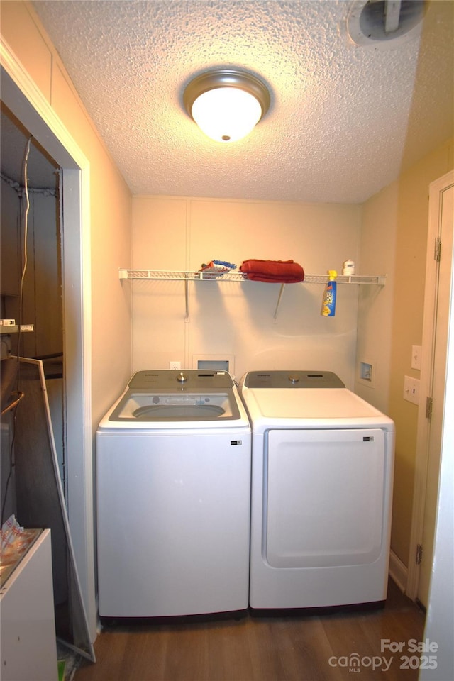 6264 Burnhurst Ln, Denver, NC 28037 - washroom with washer and dryer, dark wood-style floors, and a textured ceiling