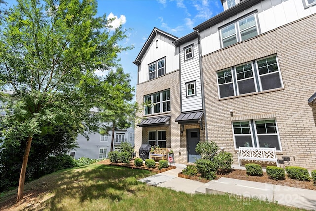 621 Tudor Park Way, Charlotte, NC 28211 - photo 1