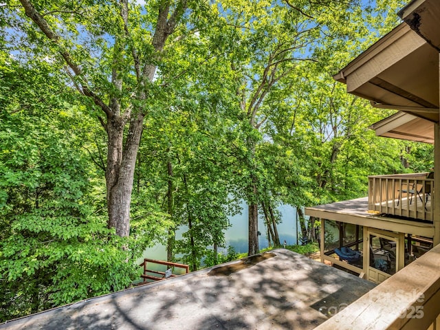 140 W Lake Dr Unit 301, Lake Lure, NC 28746 - view of wooden terrace