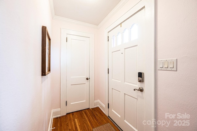 122 15th Ave NW, Hickory, NC 28601 - entryway featuring dark wood finished floors and ornamental molding