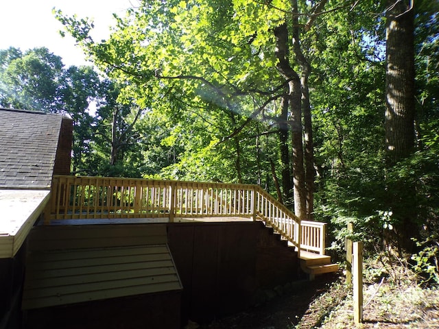 140 Beechwood Cir, Hendersonville, NC 28739 - deck featuring stairs