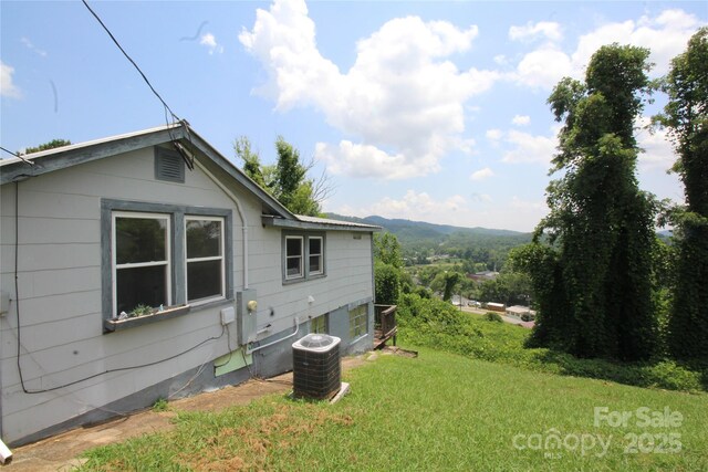 105 Summit St, Marion, NC 28752 - photo 17