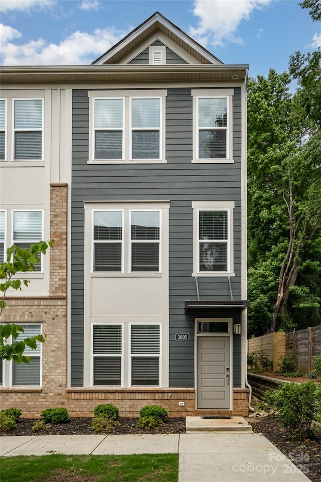 3005 Citizens Ln, Charlotte, NC 28205 - photo 1