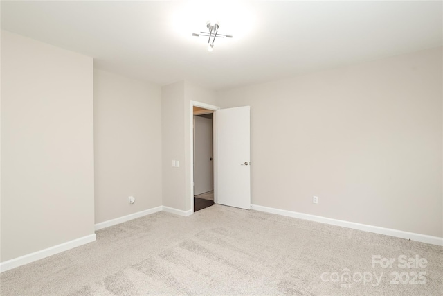 4350 Old Saybrook Ct, Charlotte, NC 28211 - unfurnished room featuring light colored carpet and baseboards