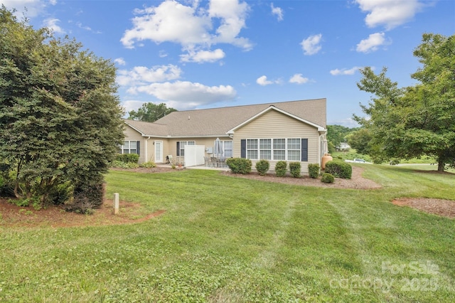 211 Abee St, Morganton, NC 28655 - ranch-style home with a front lawn and a patio