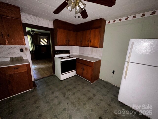 564 Upper Thomas Branch Rd, Marshall, NC 28753 - photo 7