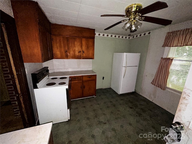 564 Upper Thomas Branch Rd, Marshall, NC 28753 - photo 8