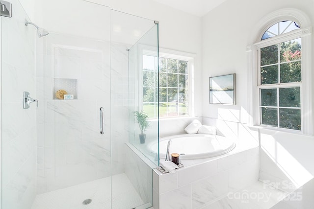 444 Cottonfield Cir, Waxhaw, NC 28173 - full bath featuring a bath, plenty of natural light, and a stall shower