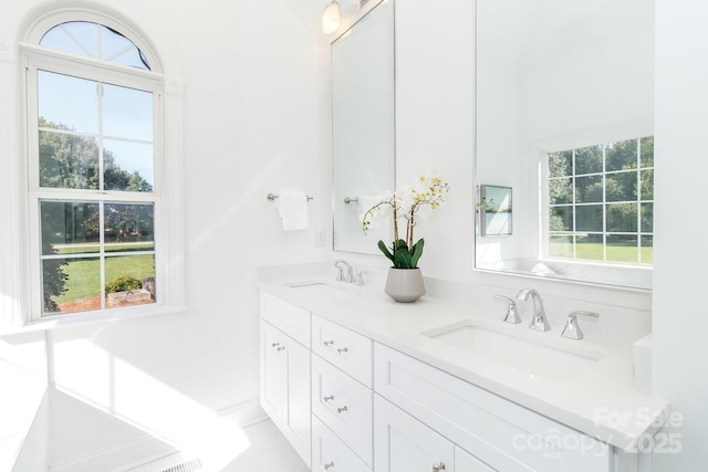 444 Cottonfield Cir, Waxhaw, NC 28173 - full bath with double vanity