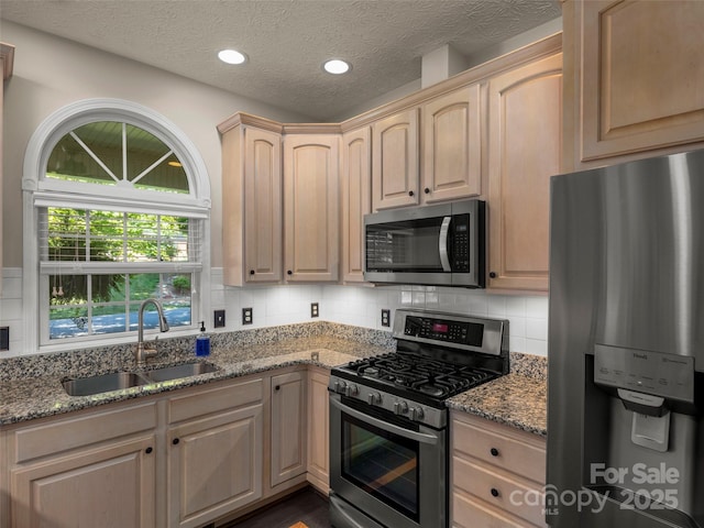 71 Dallas Dr, Hendersonville, NC 28739 - photo 13