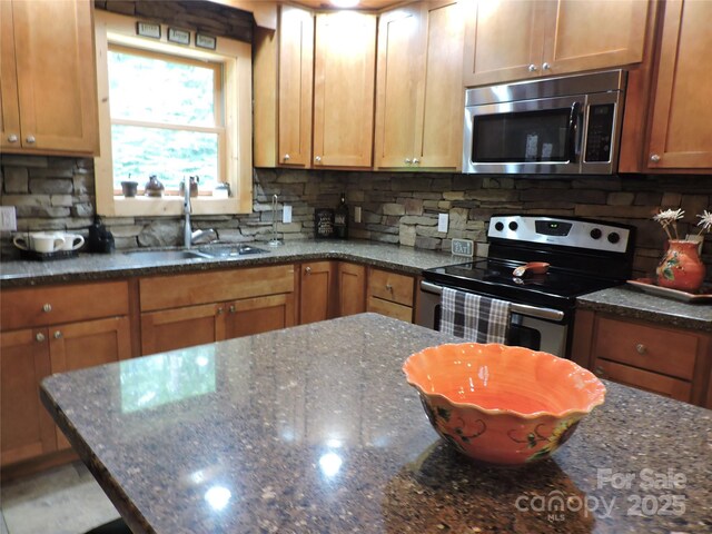 103 Chucks Ln, Bakersville, NC 28705 - photo 11