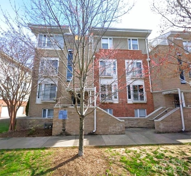 3721 Picasso Ct, Charlotte, NC 28205 - photo 1
