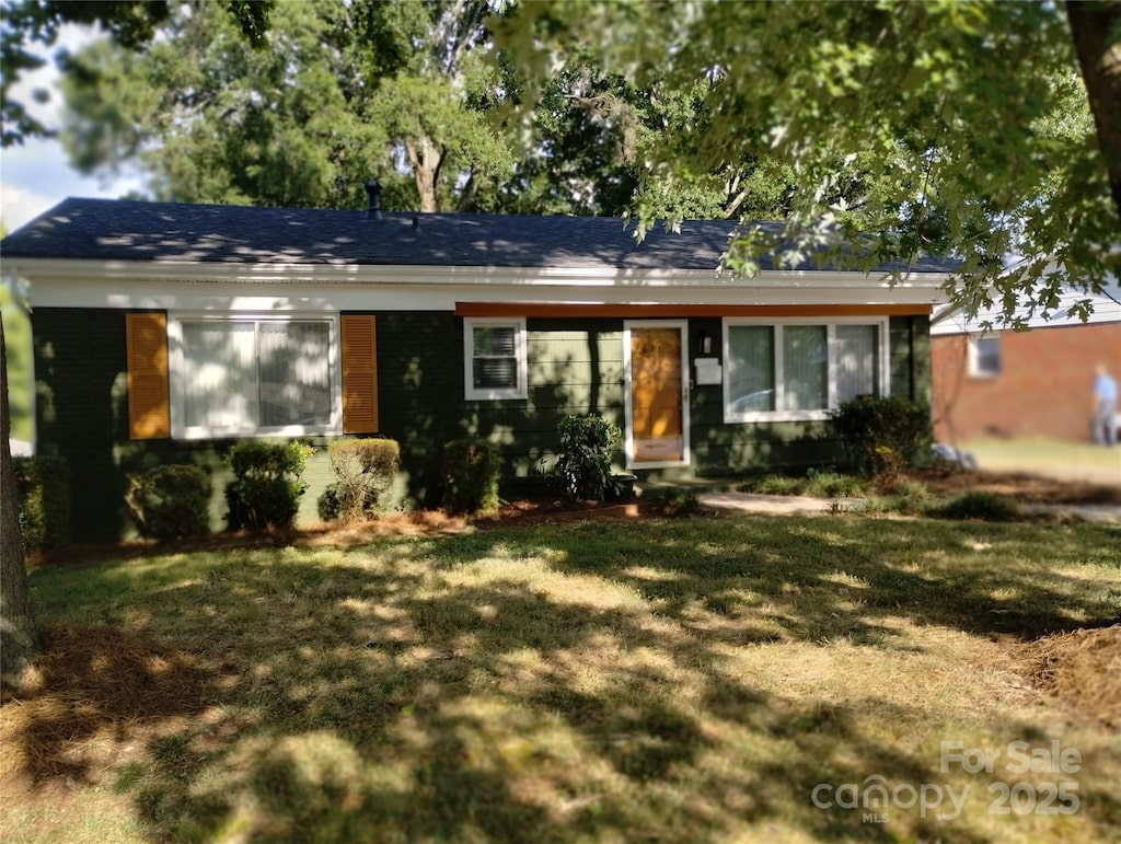 621 Reeves Ct, Charlotte, NC 28208 - photo 1