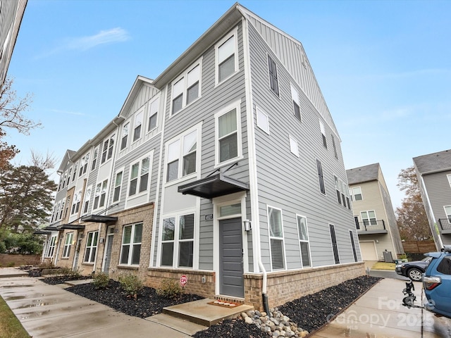 4027 Capital Ridge Ct Unit 10, Charlotte, NC 28205 - photo 1