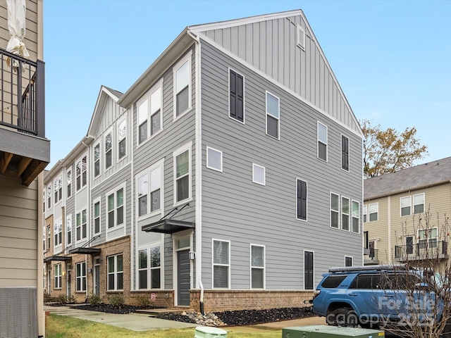 4027 Capital Ridge Ct Unit 10, Charlotte, NC 28205 - photo 2