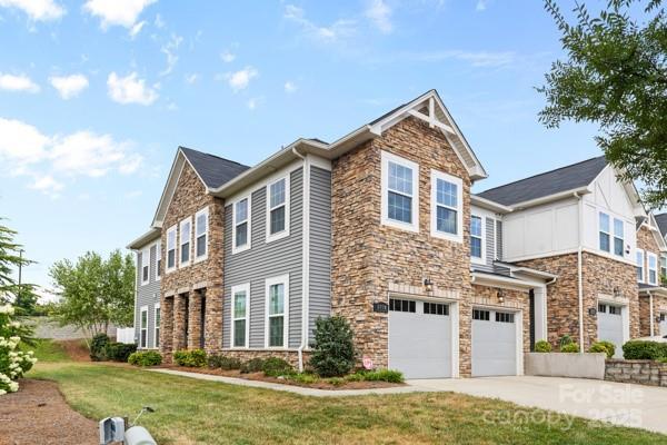 5860 Clan Maclaine Dr, Charlotte, NC 28278 - photo 2