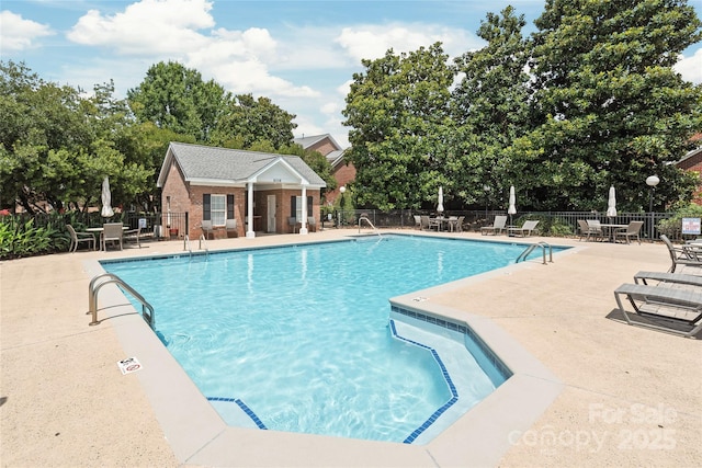 9131 Bonnie Briar Cir, Charlotte, NC 28277 - photo 37