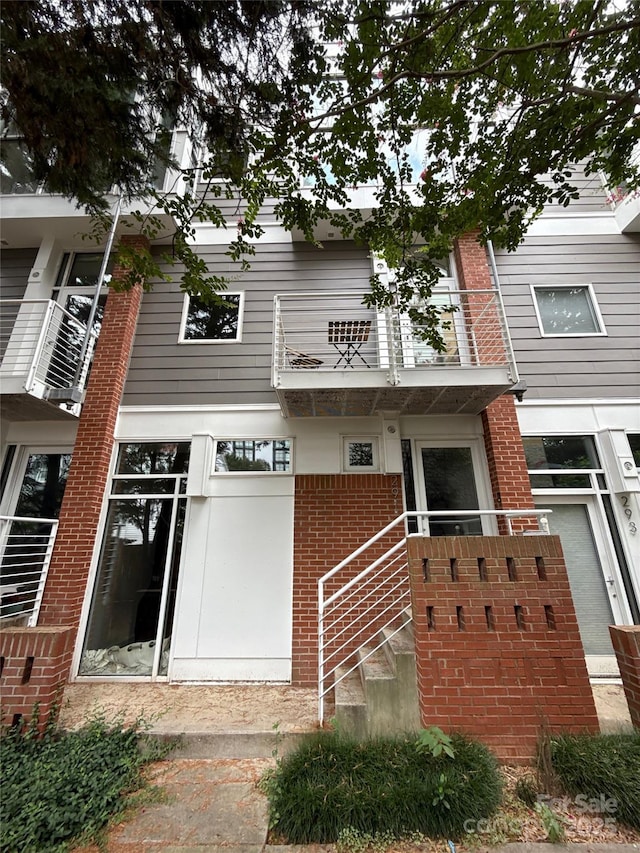 291 Mcdonald Ave, Charlotte, NC 28203 - photo 1