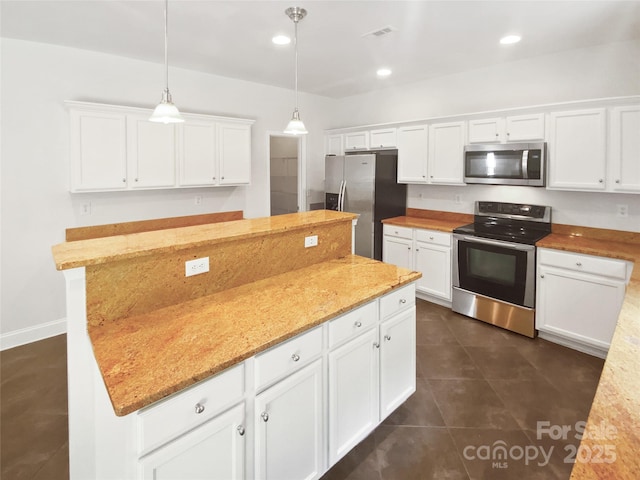 7042 Evanton Loch Rd, Charlotte, NC 28278 - photo 16