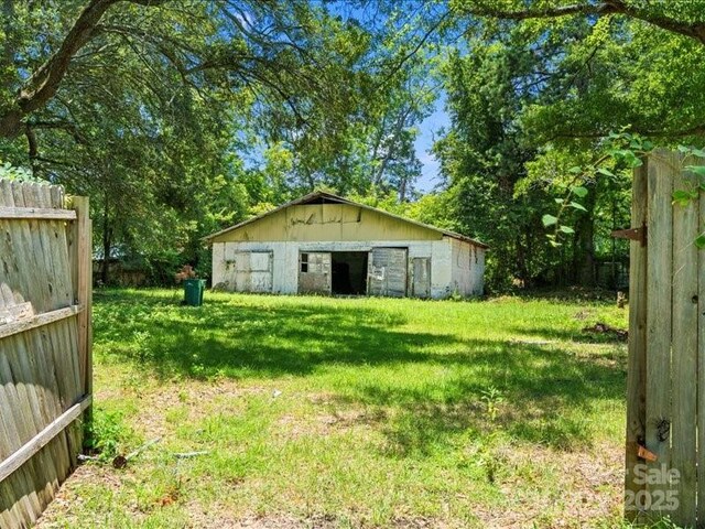 101 3rd St, Cheraw, SC 29520 - photo 4
