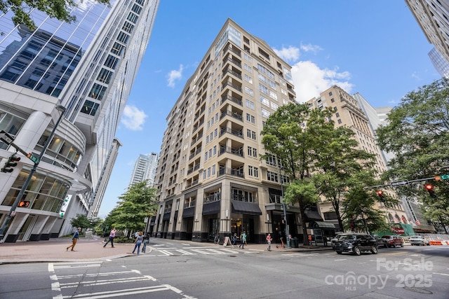 230 S Tryon St Unit 605, Charlotte, NC 28202 - photo 1