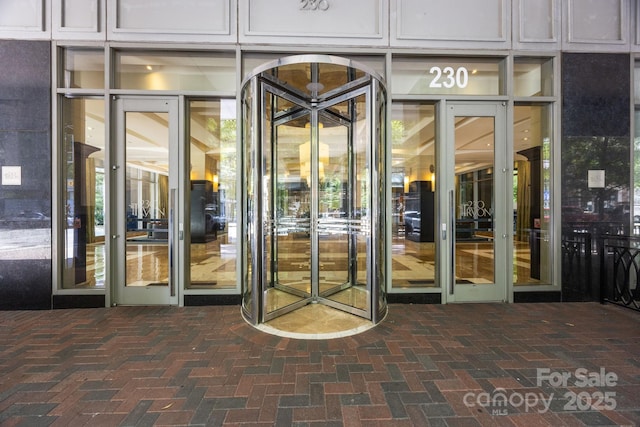 230 S Tryon St Unit 605, Charlotte, NC 28202 - photo 3
