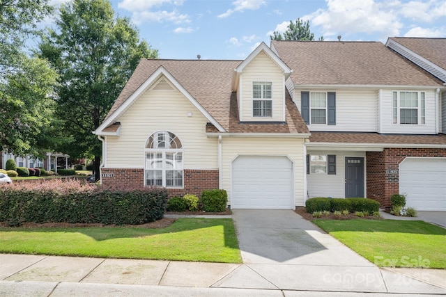 11921 Lambert Bridge Dr, Charlotte, NC 28270 - photo 1