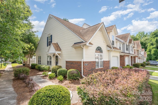 11921 Lambert Bridge Dr, Charlotte, NC 28270 - photo 2