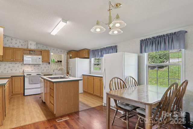 122 Dena Nix Ln, Hendersonville, NC 28792 - photo 3
