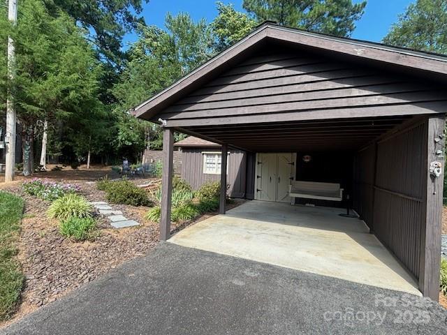 1201 Colonial Dr, Albemarle, NC 28001 - photo 17