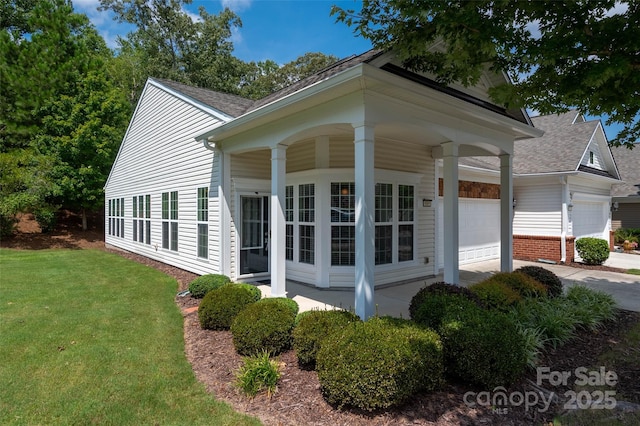 9009 Smokey Hill Ln, Fort Mill, SC 29707 - photo 2