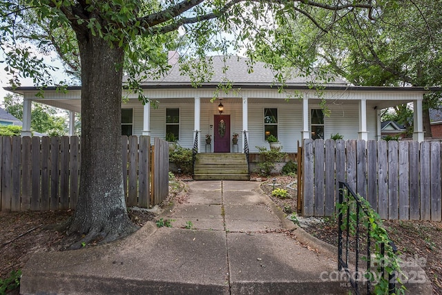 206 Elm St, Lancaster, SC 29720 - photo 2