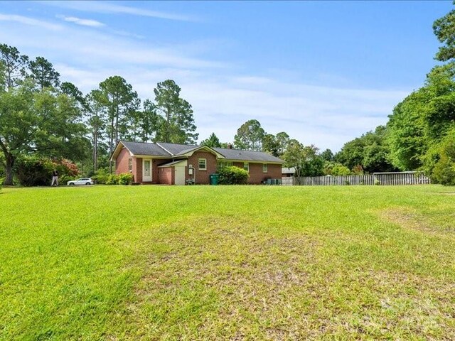 11 Hamden Cir, Cheraw, SC 29520 - photo 2