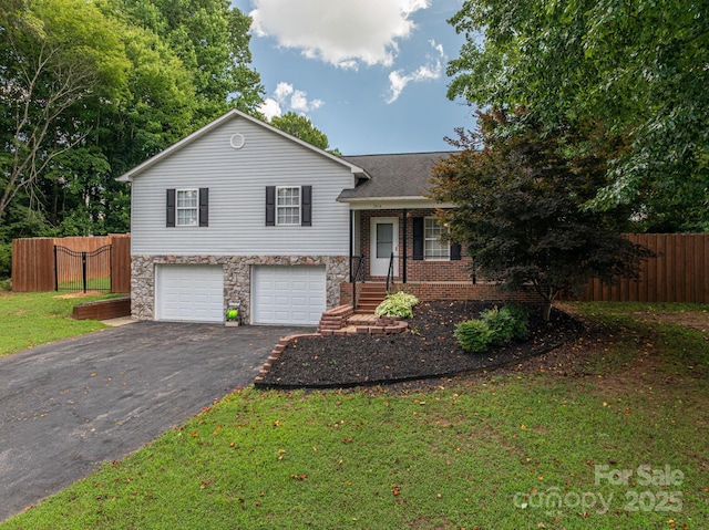 2414 22nd St NE, Hickory, NC 28601 - photo 1