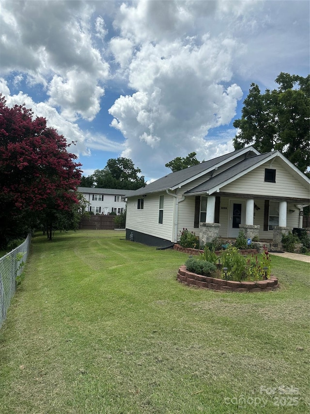1208 N Davis Ave, Newton, NC 28658 - photo 4