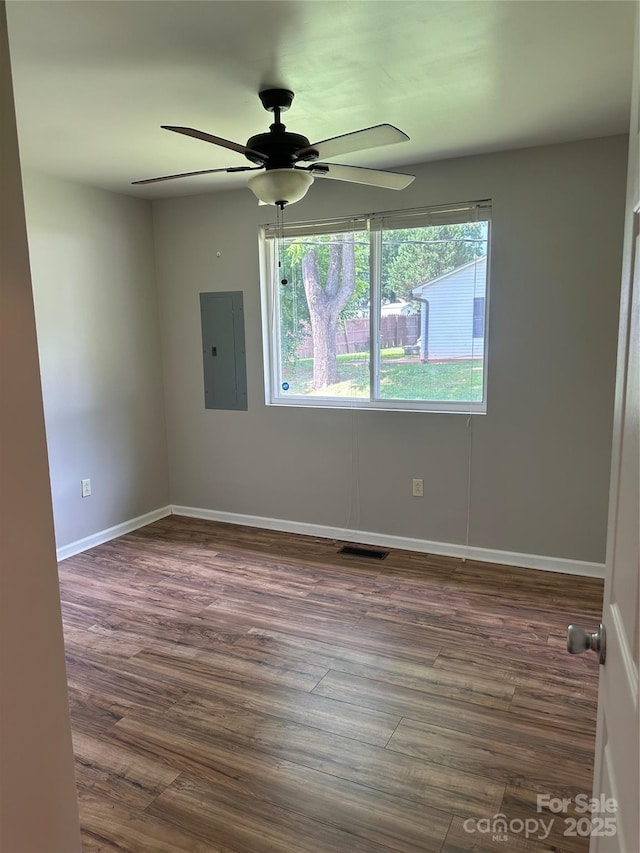 1208 N Davis Ave, Newton, NC 28658 - photo 24
