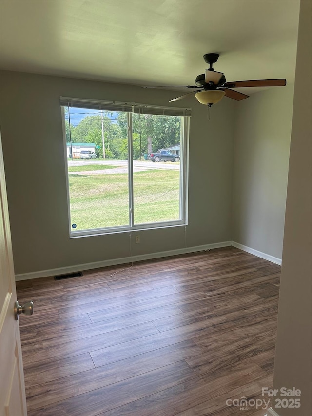 1208 N Davis Ave, Newton, NC 28658 - photo 28