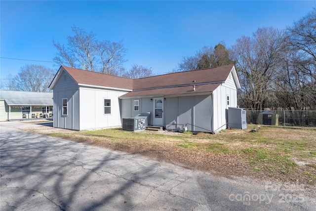 528 6th St, Chester, SC 29706 - photo 1