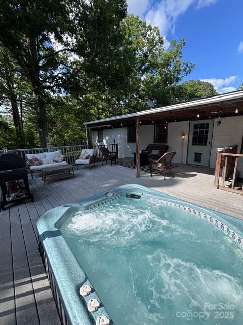 1658 Oakdale Dr, Lancaster, SC 29720 - photo 1