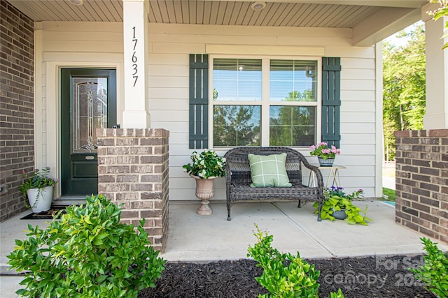 17637 Snug Harbor Rd, Charlotte, NC 28278 - photo 2