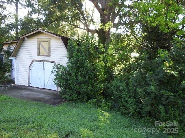 301 Meredith Dr, Trinity, NC 27370 - photo 6