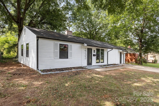 2733 Englehardt St, Charlotte, NC 28216 - photo 1