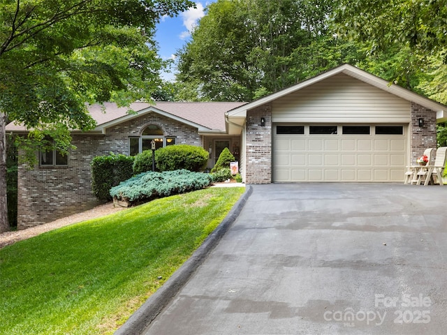 1820 Riverview Ct, Hendersonville, NC 28739 - photo 1