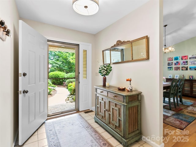 1820 Riverview Ct, Hendersonville, NC 28739 - photo 2